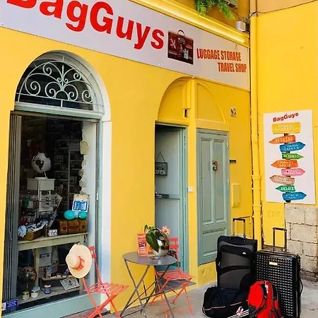 Angle Droit- Loft Et Atypique, Climatisation, Vieux-nice Apartamento