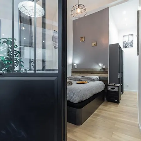 Angle Droit- Loft Et Atypique, Climatisation, Vieux-nice Apartamento Nice