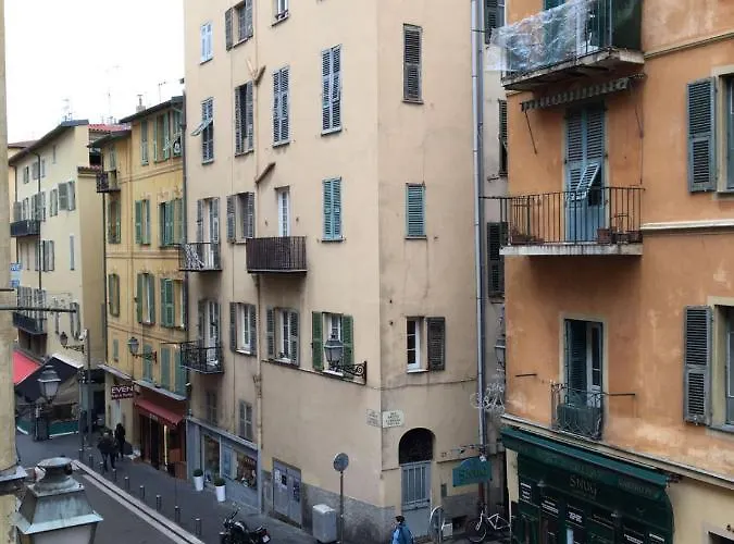 Angle Droit- Loft Et Atypique, Climatisation, Vieux-nice