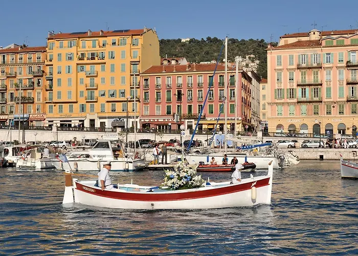 Angle Droit- Loft Et Atypique, Climatisation, Vieux-nice Lägenhet