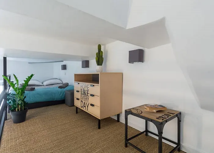 Angle Droit- Loft Et Atypique, Climatisation, Vieux-nice